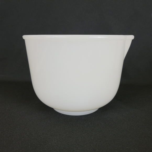 Vtg Glasbake Milk Glass Mixer Bowl Sunbeam - Picture 14 of 14